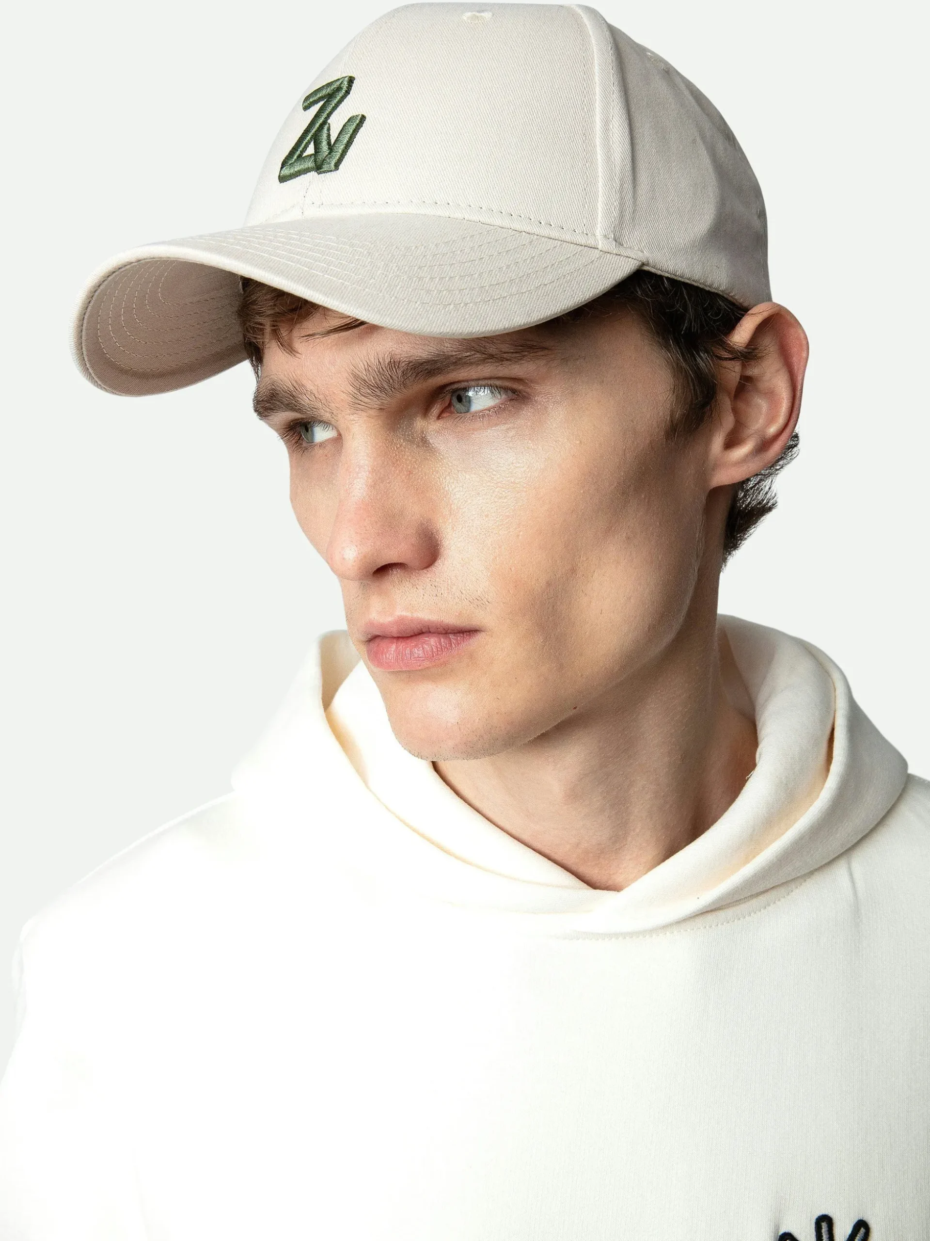 Klelia Zv Initial Cap